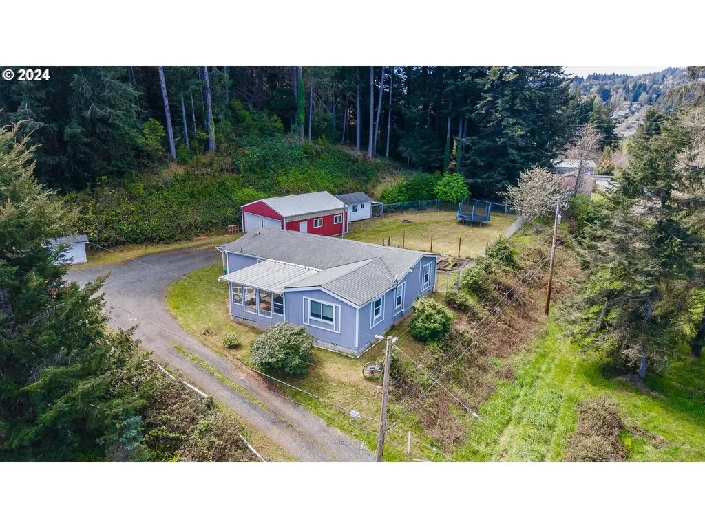 93014 Vista Del Rio Drive Coos Bay OR 97420