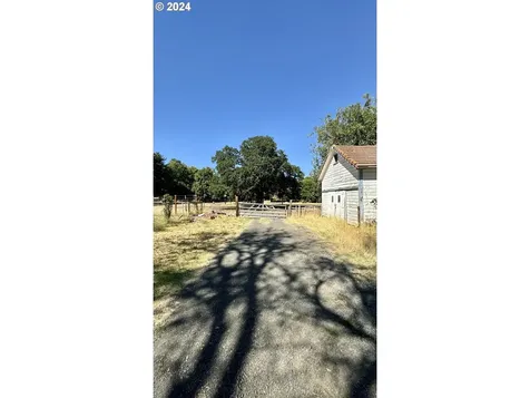 W Irvine Street The Dalles OR 97058