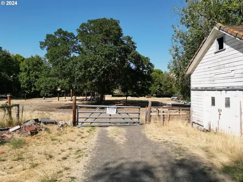 W Irvine Street The Dalles OR 97058
