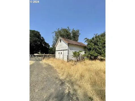 W Irvine Street The Dalles OR 97058