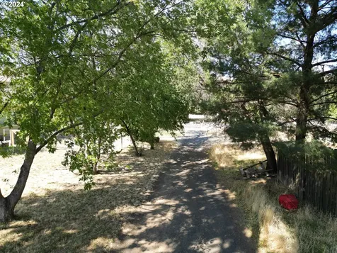 W Irvine Street The Dalles OR 97058