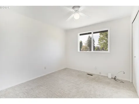 1006 Lindsay Lane Lebanon OR 97355