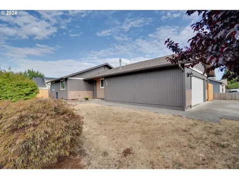 1006 Lindsay Lane Lebanon OR 97355