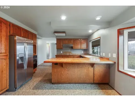 83766 Cloverdale Road Creswell OR 97426