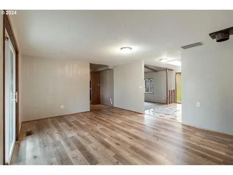 83766 Cloverdale Road Creswell OR 97426