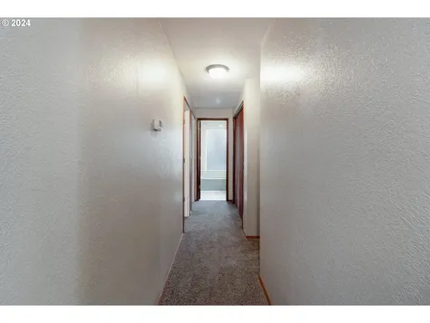 83766 Cloverdale Road Creswell OR 97426