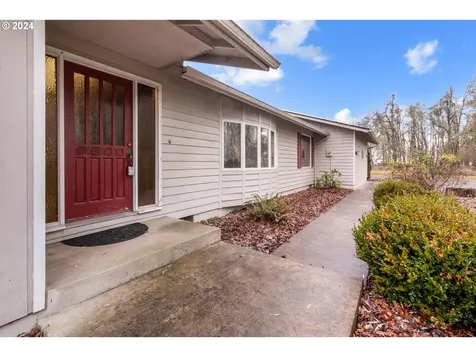83766 Cloverdale Road Creswell OR 97426