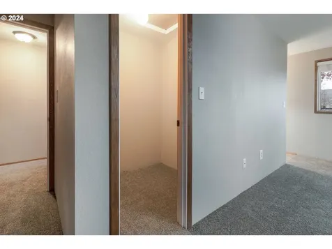 83766 Cloverdale Road Creswell OR 97426