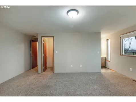 83766 Cloverdale Road Creswell OR 97426