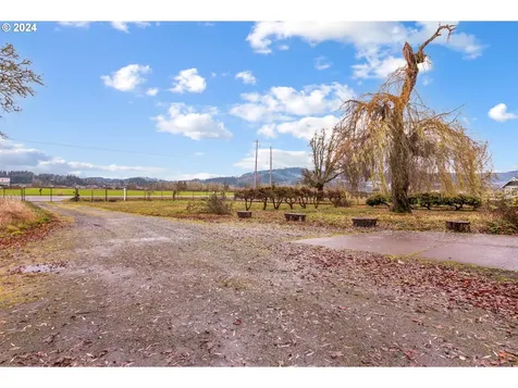 83766 Cloverdale Road Creswell OR 97426