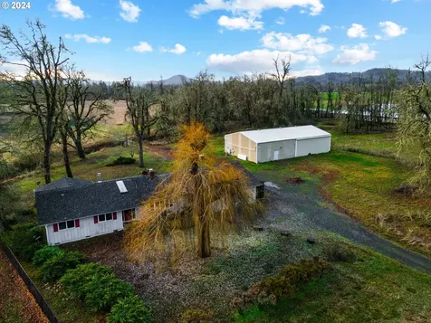 83766 Cloverdale Road Creswell OR 97426