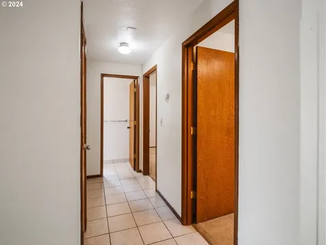 23710 Ne Stanley Street Wood Village OR 97060