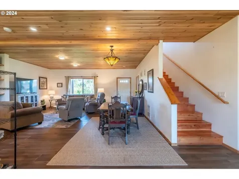 87906 Daisy Lane Bandon OR 97411
