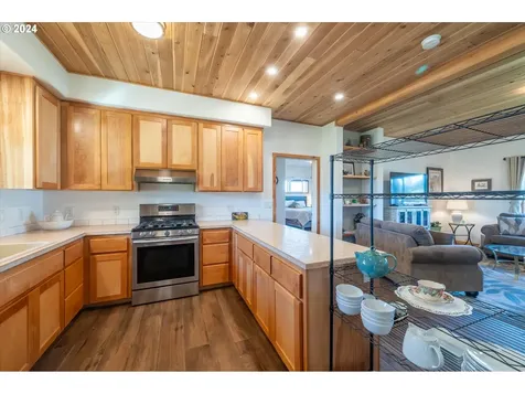 87906 Daisy Lane Bandon OR 97411