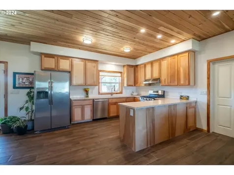 87906 Daisy Lane Bandon OR 97411