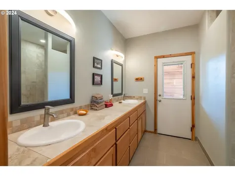 87906 Daisy Lane Bandon OR 97411
