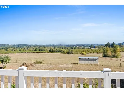 10695 S Bremer Road Canby OR 97013