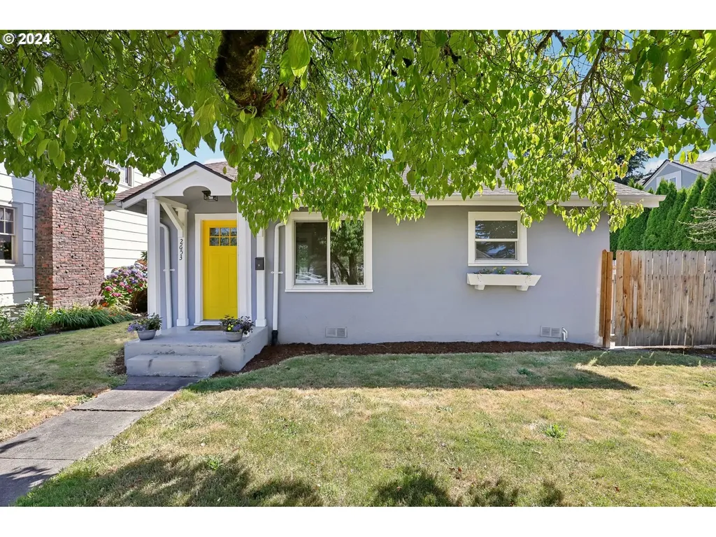 2653 Fir Street Longview WA 98632