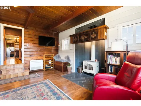 31753 Lynx Hollow Road Creswell OR 97426