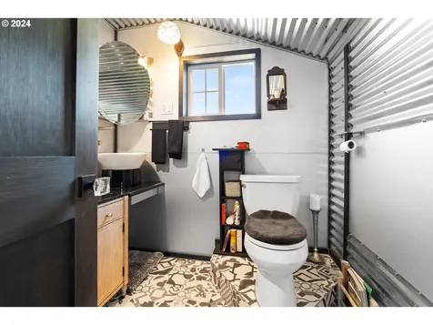 31753 Lynx Hollow Road Creswell OR 97426