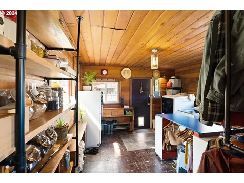 31753 Lynx Hollow Road Creswell OR 97426