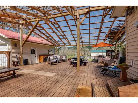 31753 Lynx Hollow Road Creswell OR 97426