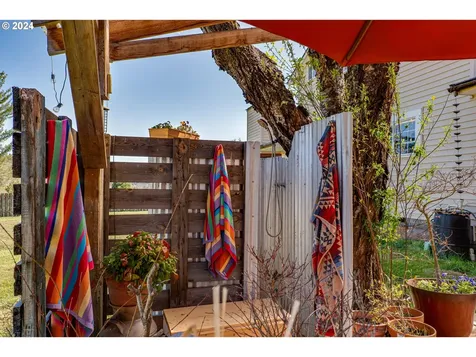 31753 Lynx Hollow Road Creswell OR 97426