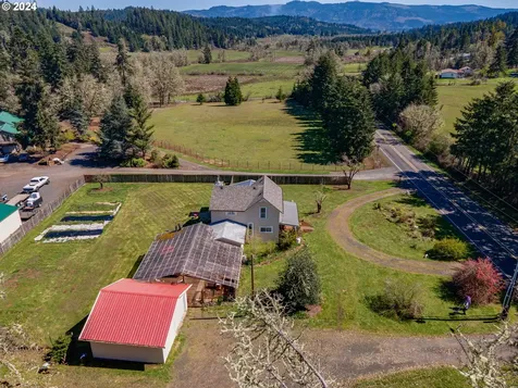 31753 Lynx Hollow Road Creswell OR 97426