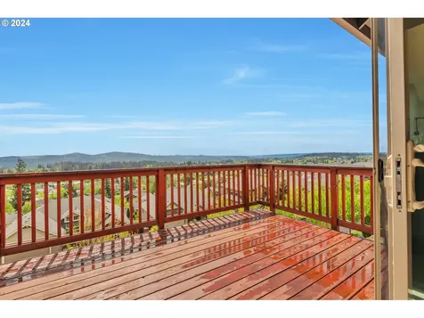 14546 Se Lyon Court Happy Valley OR 97086