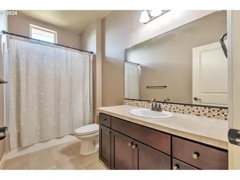 14546 Se Lyon Court Happy Valley OR 97086