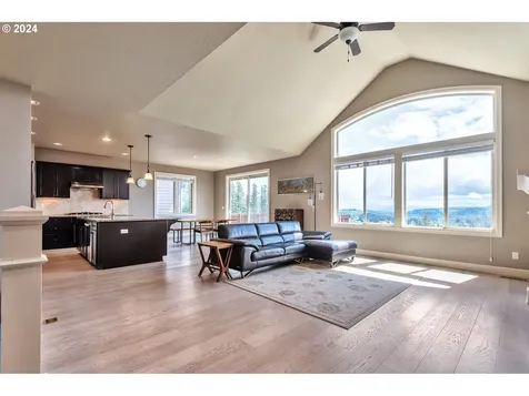 14546 Se Lyon Court Happy Valley OR 97086