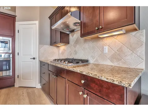 14546 Se Lyon Court Happy Valley OR 97086