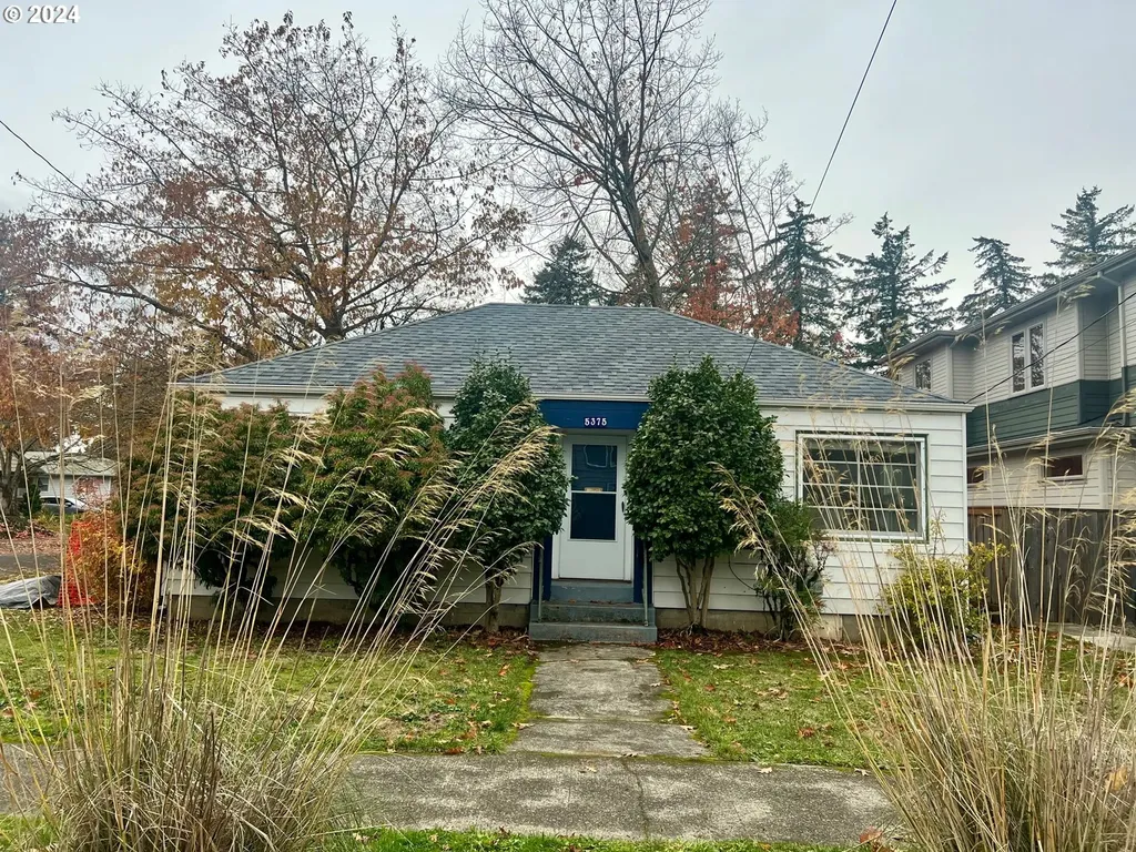 5375 SE 51st Avenue Portland OR 97206
