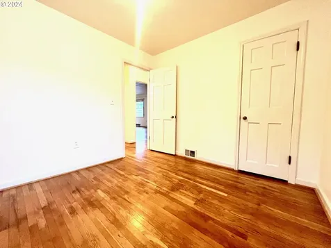 5375 SE 51st Avenue Portland OR 97206