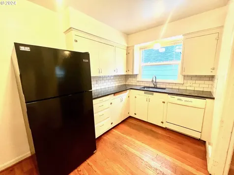 5375 SE 51st Avenue Portland OR 97206