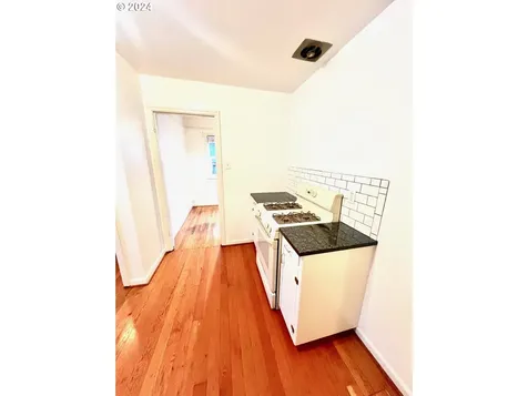 5375 SE 51st Avenue Portland OR 97206