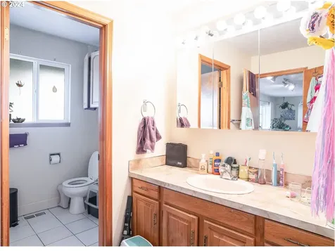 5950 SE 141st Avenue Portland OR 97236