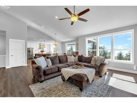 160 Discovery Drive Kalama WA 98625