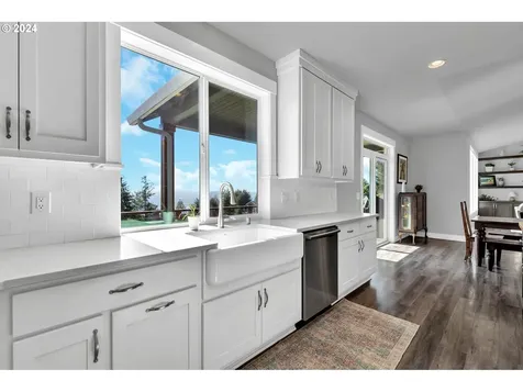160 Discovery Drive Kalama WA 98625