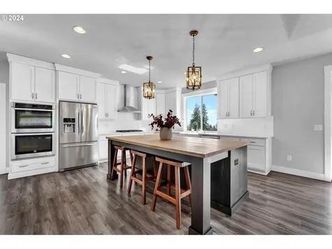 160 Discovery Drive Kalama WA 98625