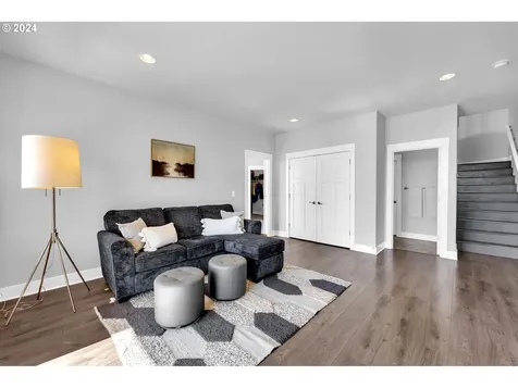 160 Discovery Drive Kalama WA 98625