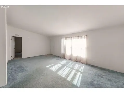 217 NE Peggy Avenue Roseburg OR 97470