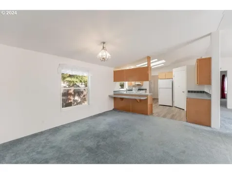 217 NE Peggy Avenue Roseburg OR 97470