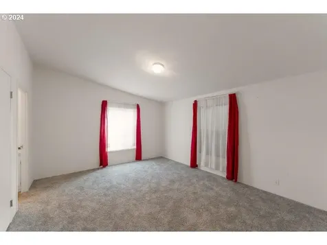 217 NE Peggy Avenue Roseburg OR 97470