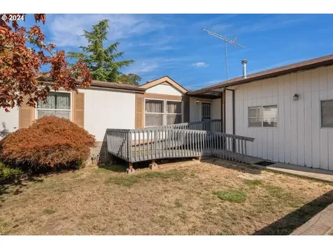217 NE Peggy Avenue Roseburg OR 97470