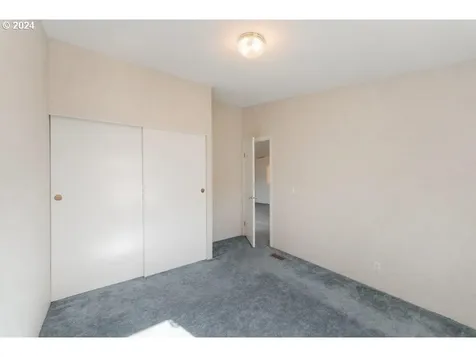 217 NE Peggy Avenue Roseburg OR 97470