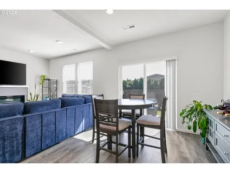 868 Ben Brown Lane Woodburn OR 97071