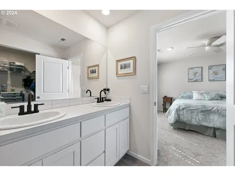 868 Ben Brown Lane Woodburn OR 97071