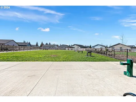 868 Ben Brown Lane Woodburn OR 97071