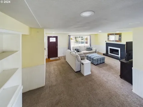 1818 Ne Galloway Street Mcminnville OR 97128